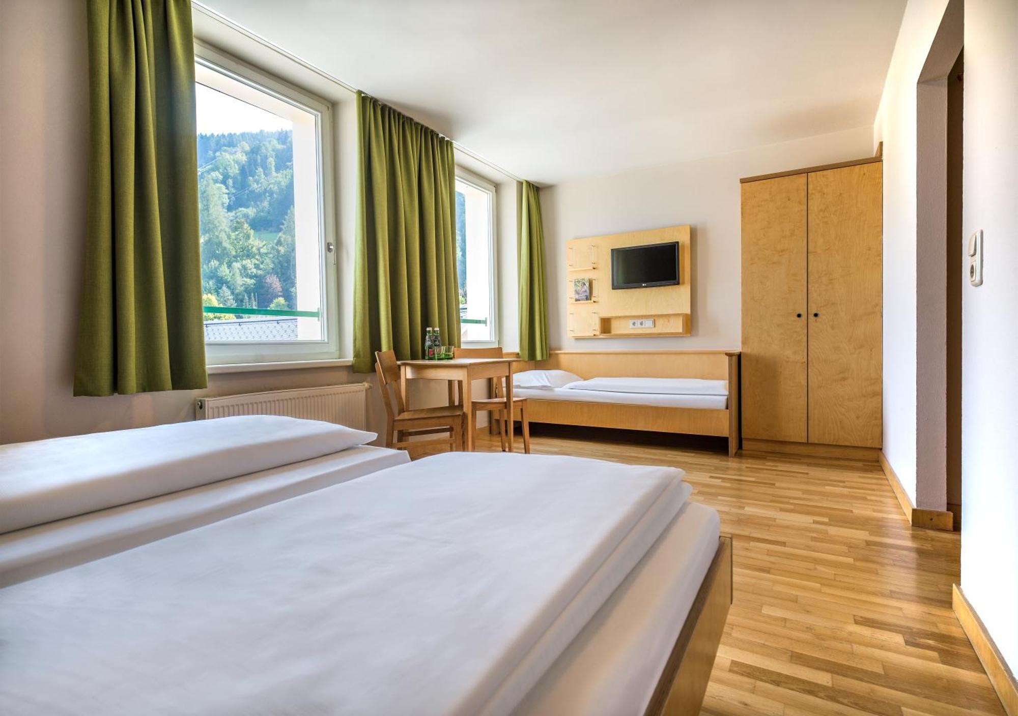 Triple Room,1227174104:JPEG
