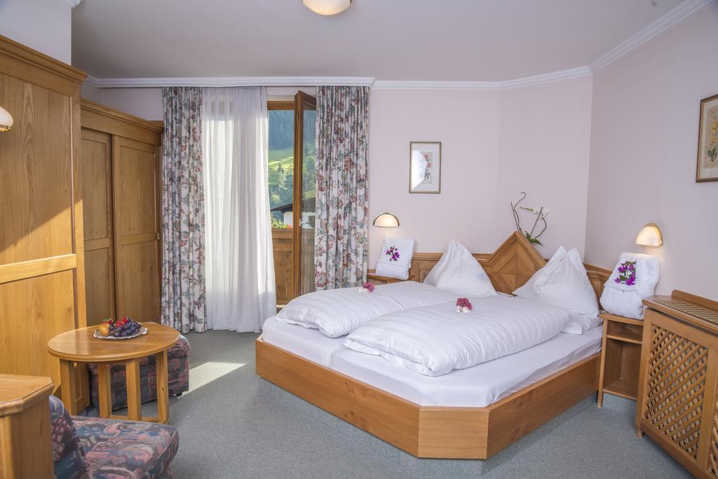 Double Room,123211018:JPEG