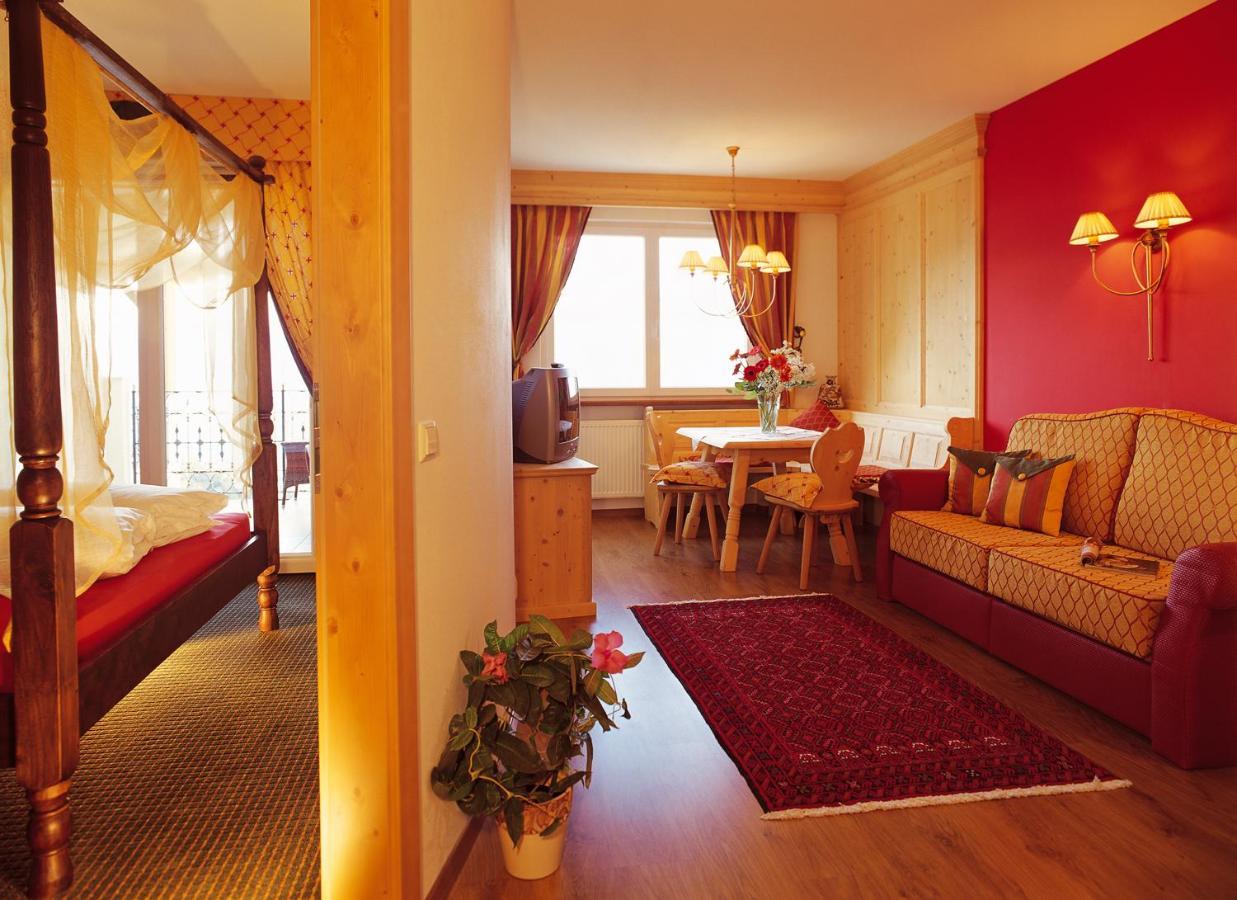 Two-Bedroom Suite,1233393134:JPEG