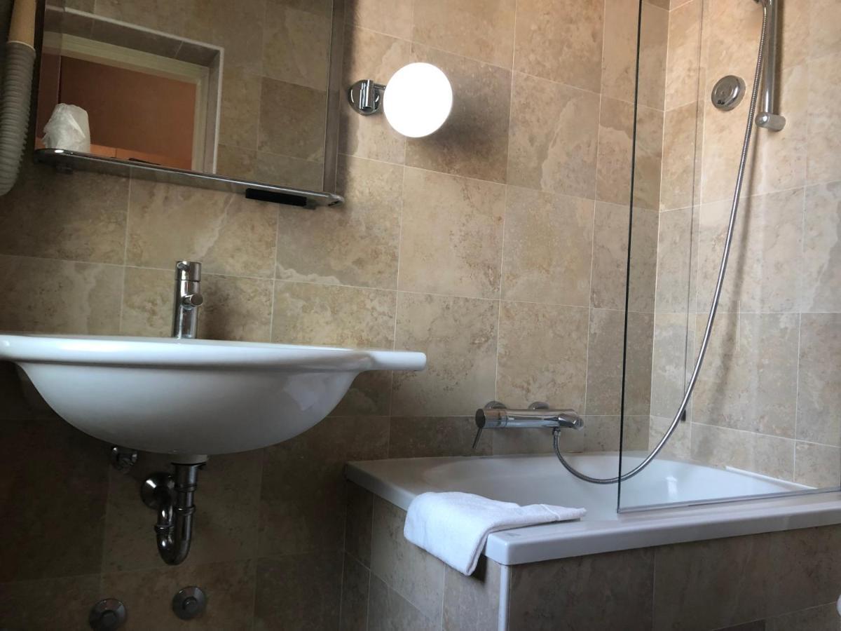 Budget Single Room