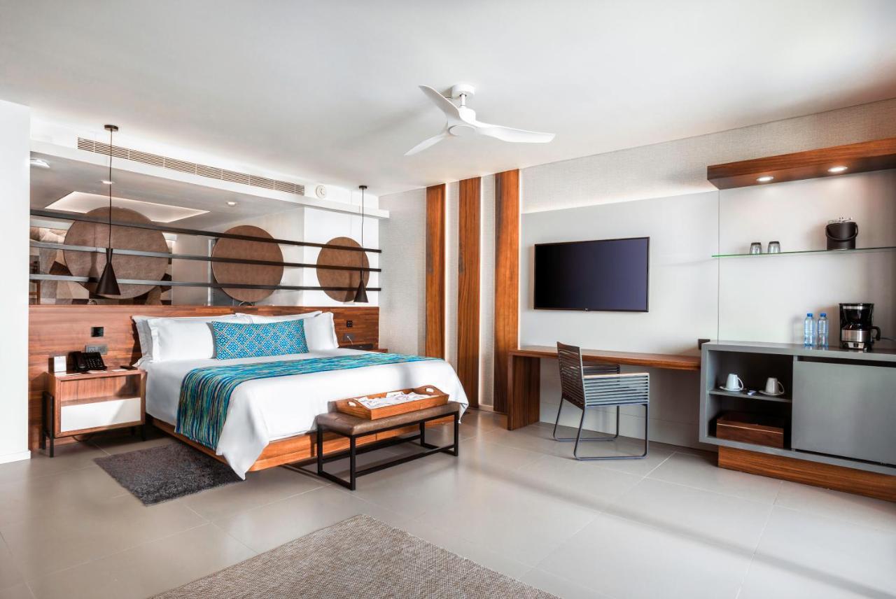 Suite com Vista Céu, Banheira de Hidromassagem Exterior e Acesso Wi-Fi Gratuito - Último Piso (Maiores de 18 Anos)