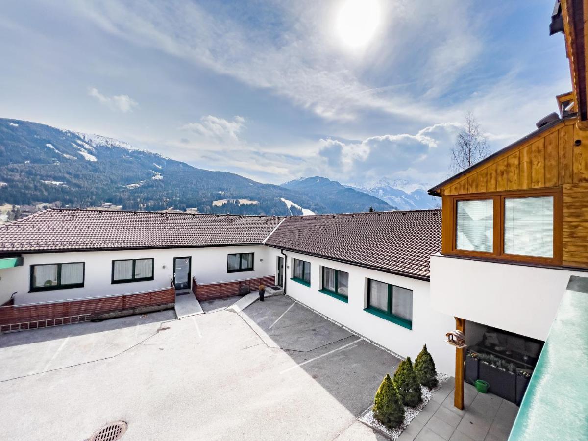 Comfort Appartement met 3 Slaapkamers en een Balkon