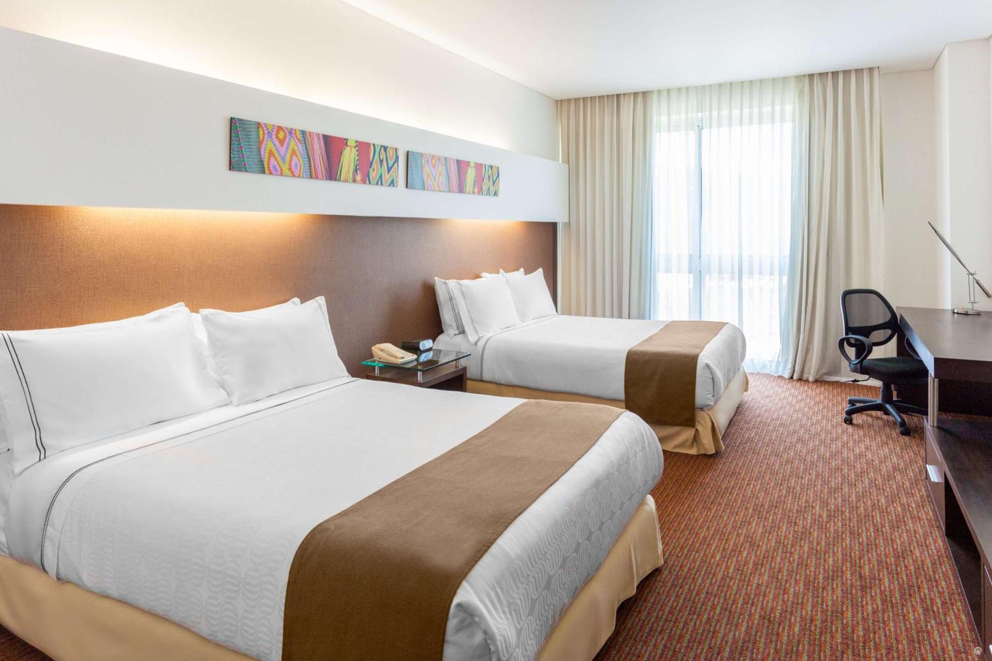 Twin Room,1327798910:JPEG
