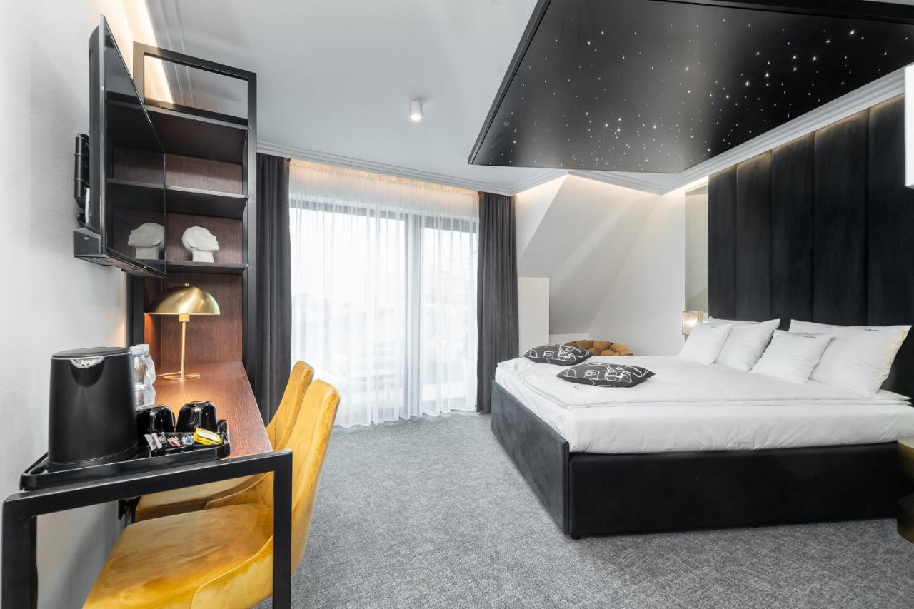 Deluxe Doppelzimmer mit seitlichem Meerblick