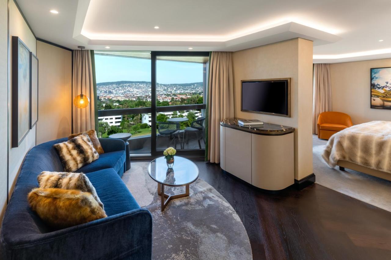 Junior Suite w/Balcony