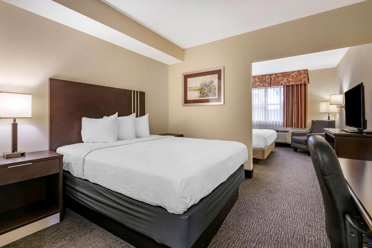 Junior Suite King Bed Queen Bed Non-Smoking