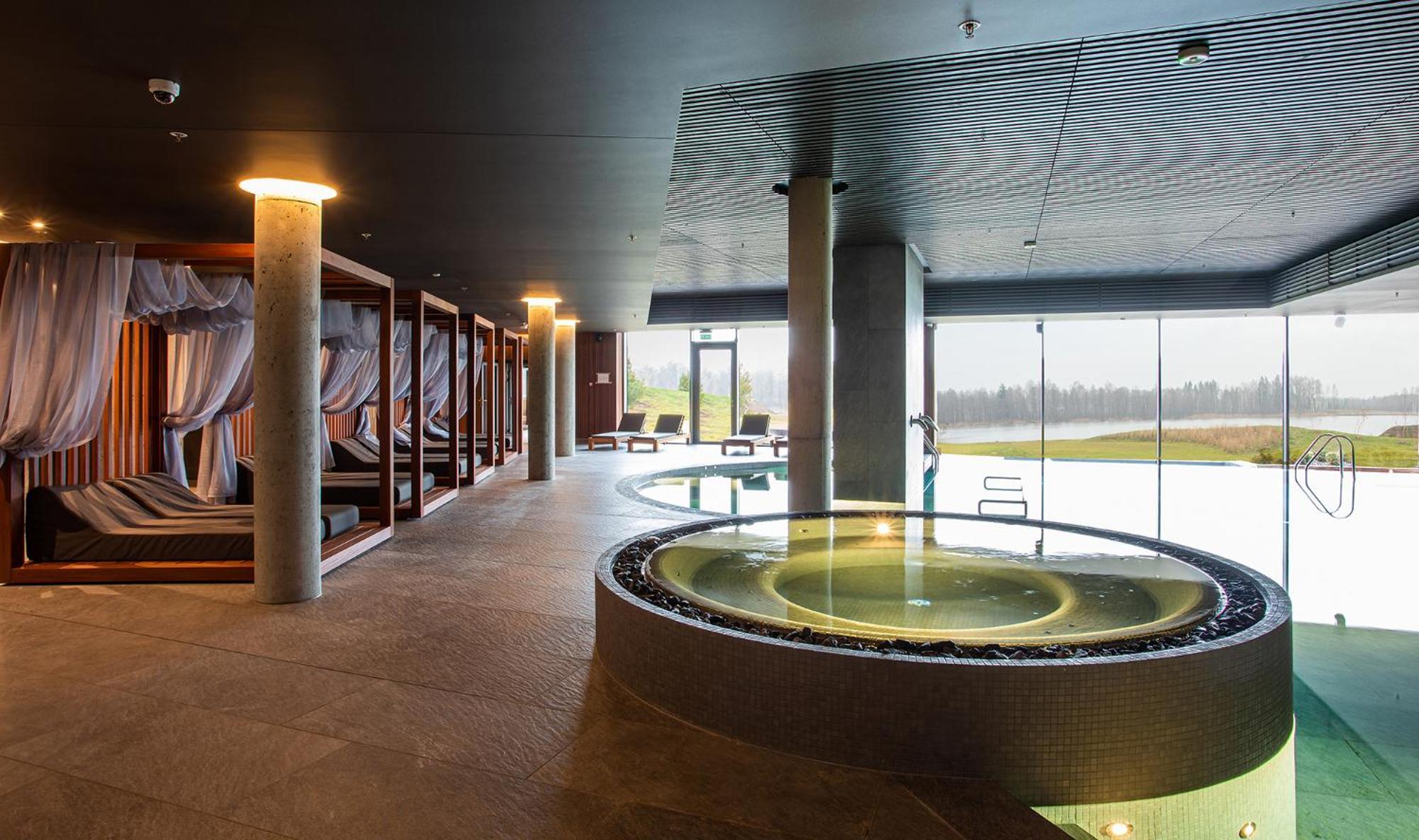 Deluxe Double or Twin Room Vitality Pool access