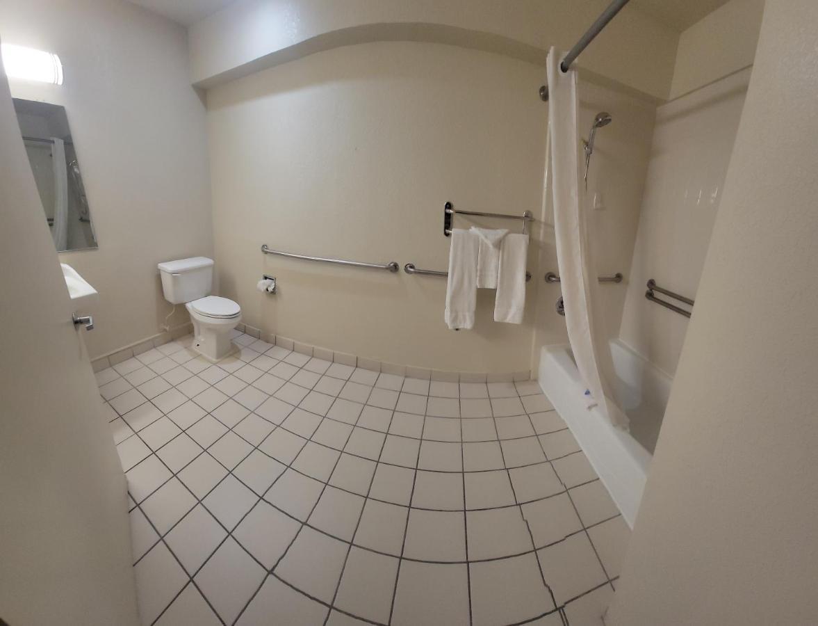 King Room Disability Access or Non-Smoking