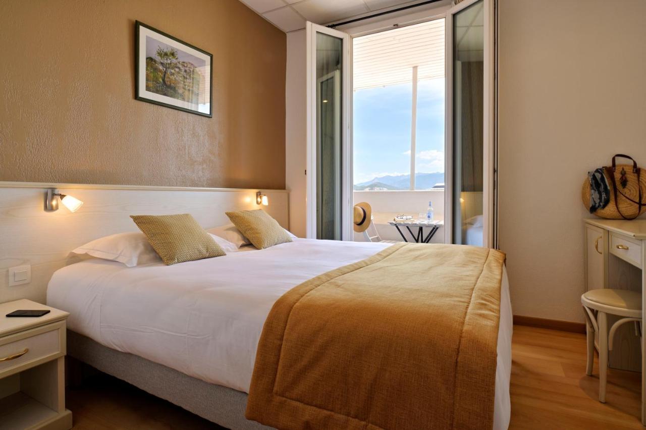 Double Room with Terrace and sea view