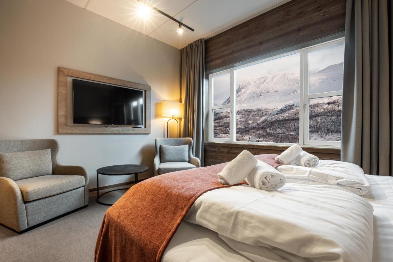 Double Room Mountain View