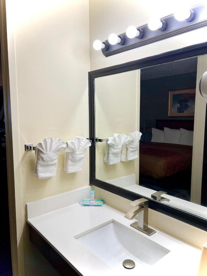 Double Room with Two Double Beds - Non-Smoking
