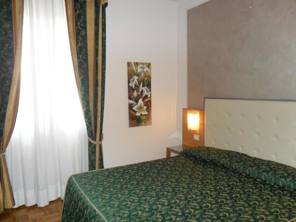 Double Room,1227555161:JPEG