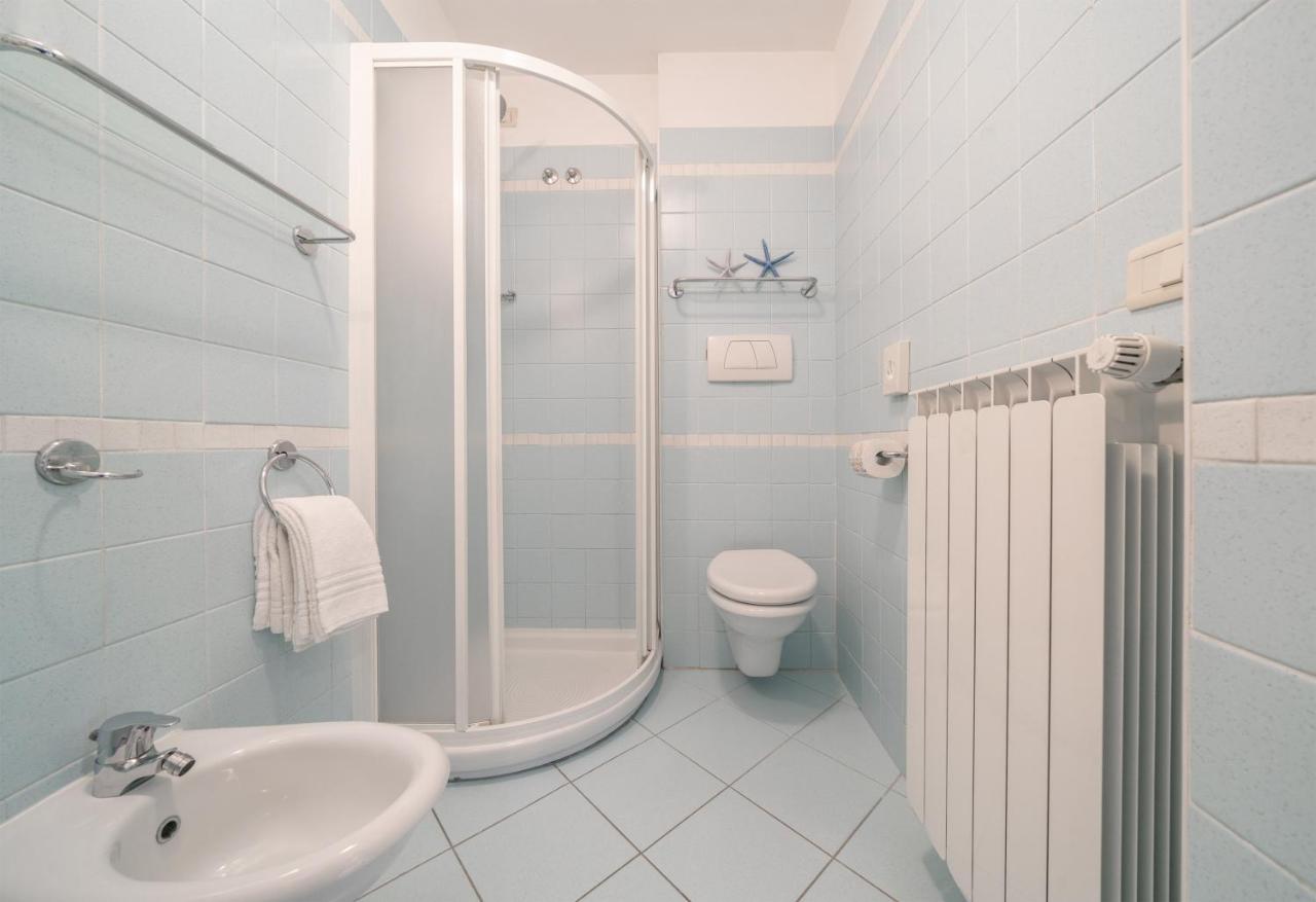 Appartamento con 2 Camere da Letto e Vista Mare