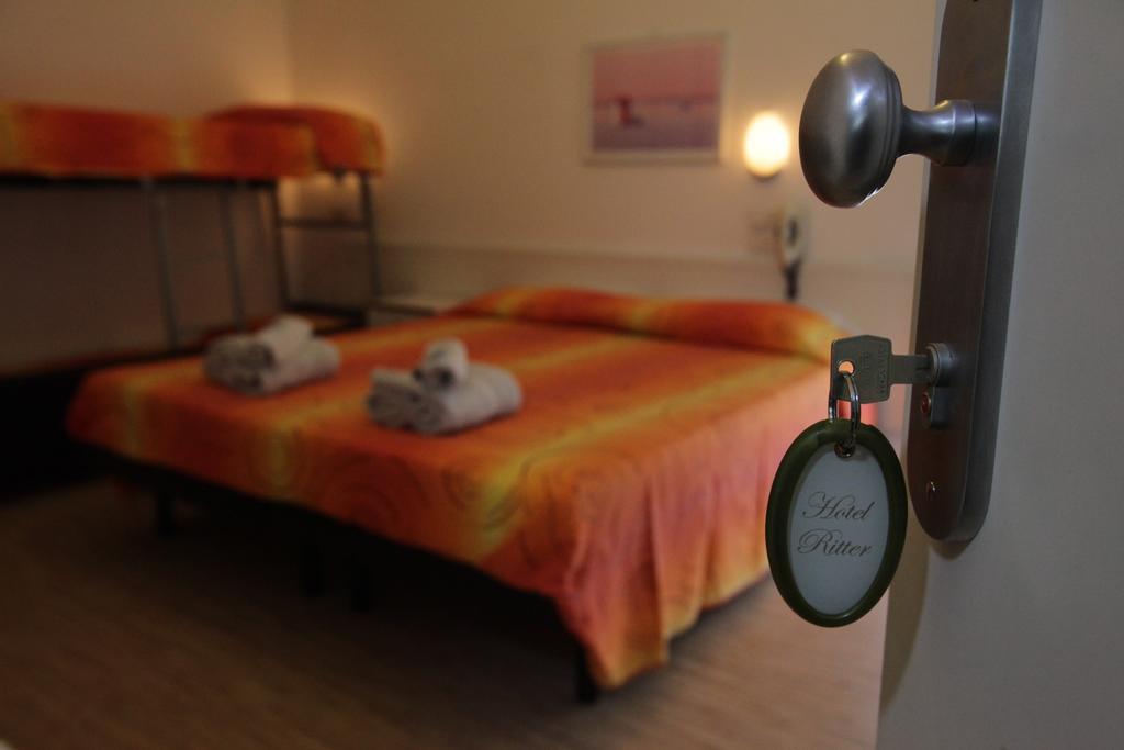 Standard Quadruple Room,174963789:JPEG