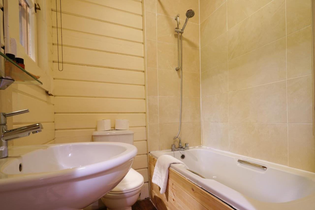 Woodland Cabin Executive double