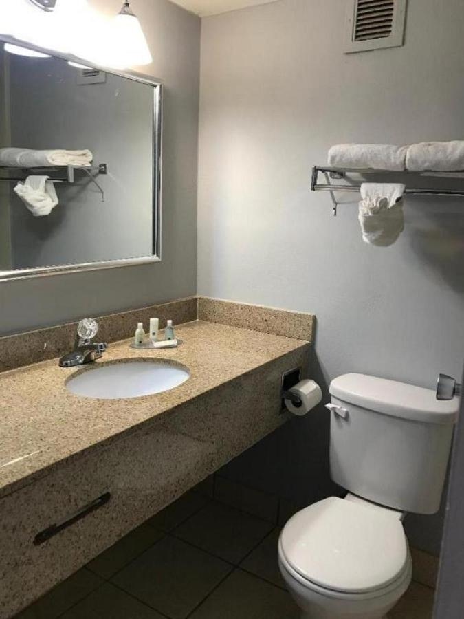 King Room with View - Non-Smoking