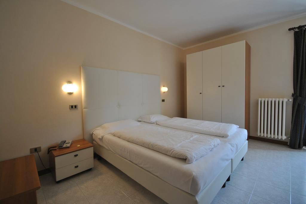 Double or Twin Room Terrace