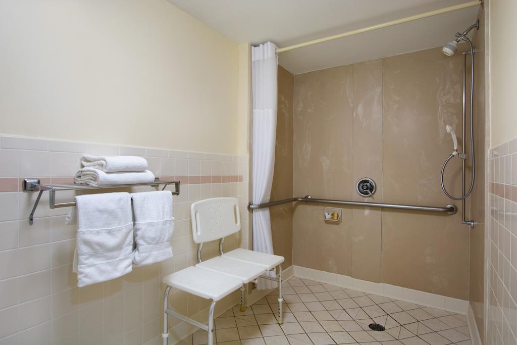 King Room - Non-Smoking