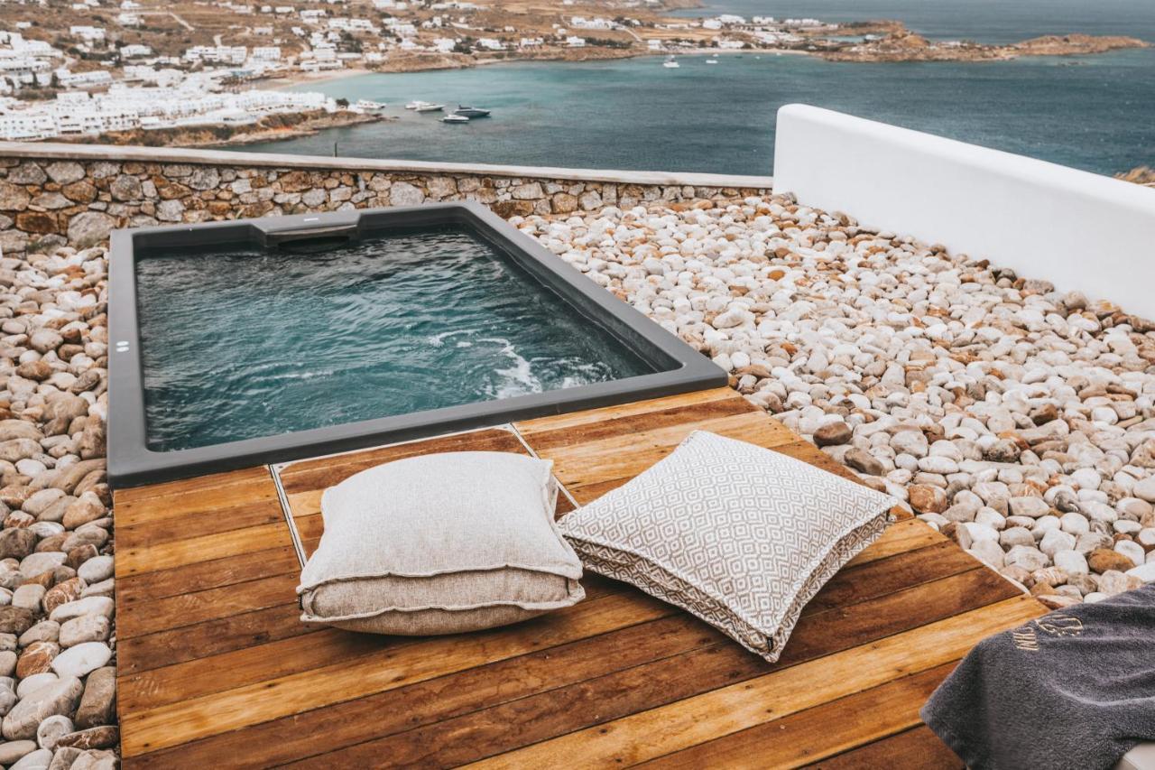 Deluxe Suite Private Jacuzzi & Sea View,1247466166:JPEG