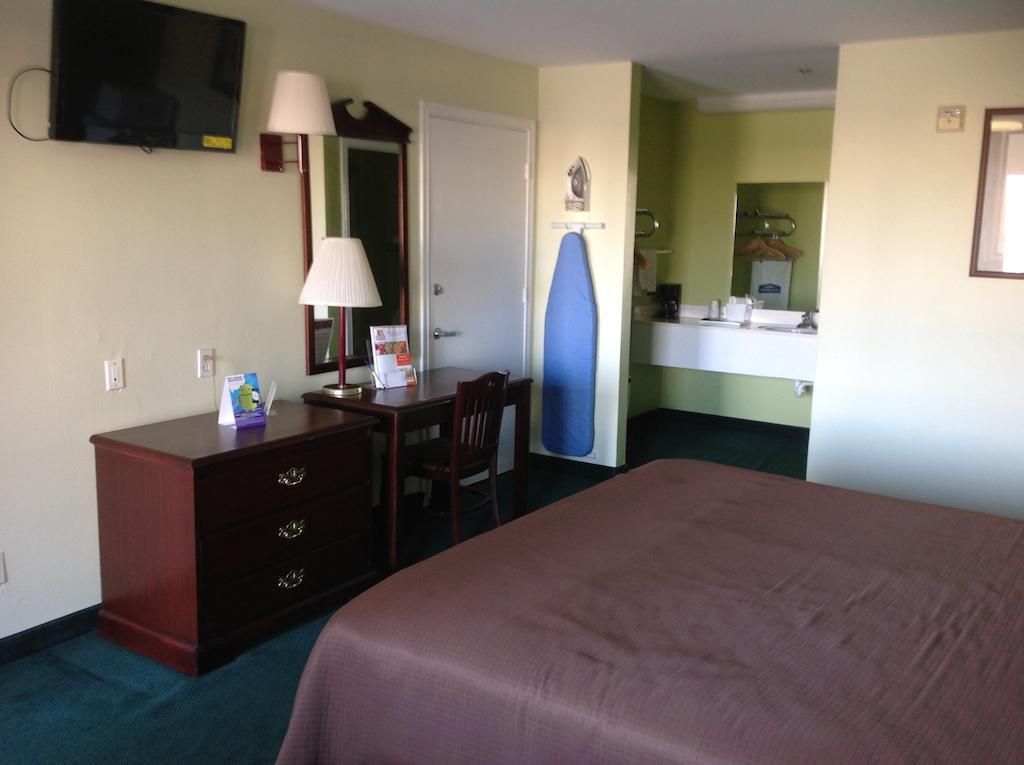 King Room Non-Smoking