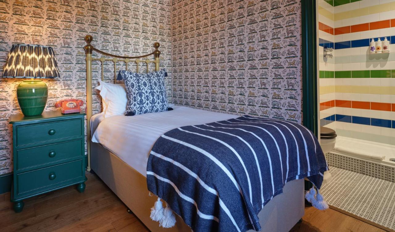 Single Room,1248013768:JPEG