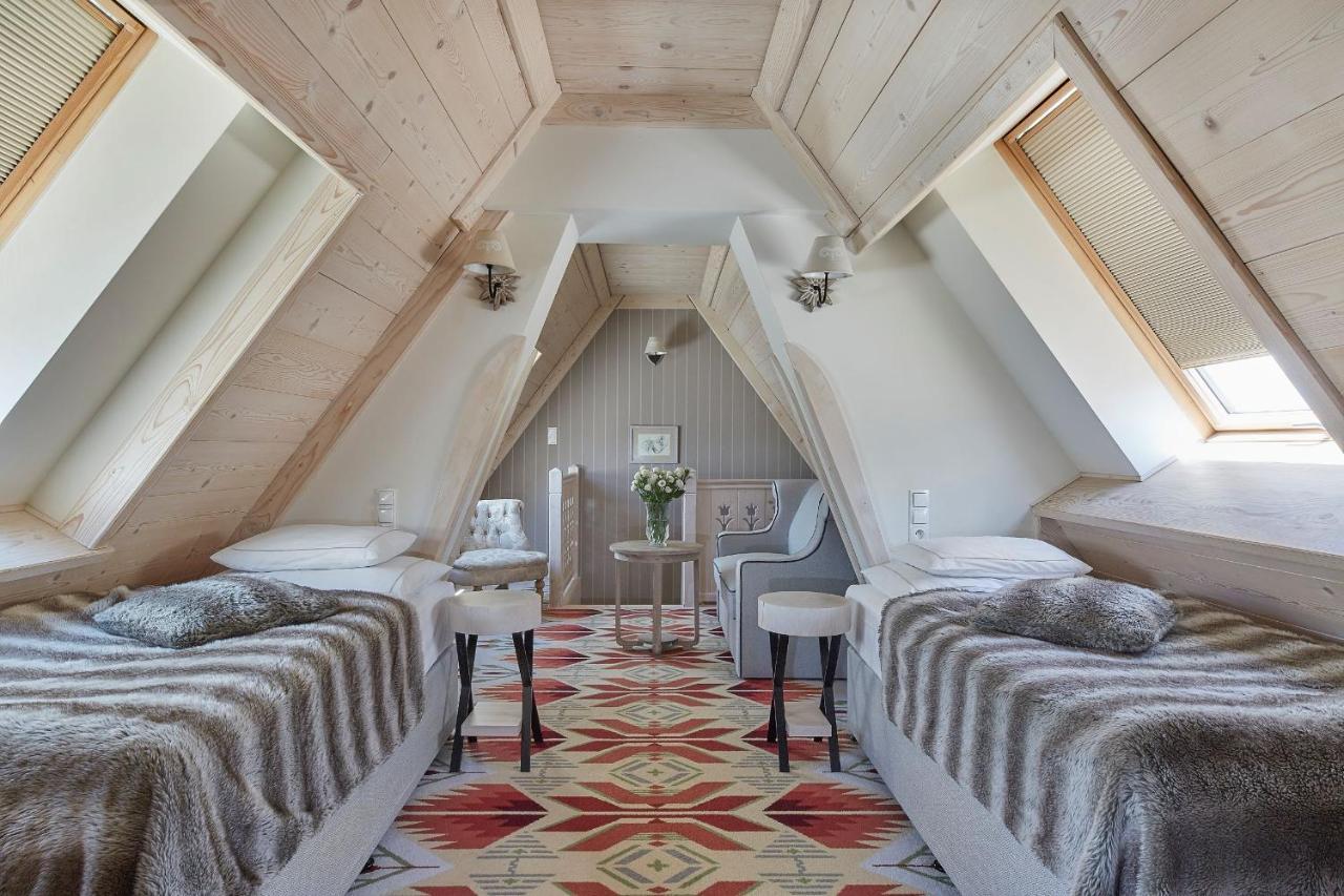 Split-level Suite