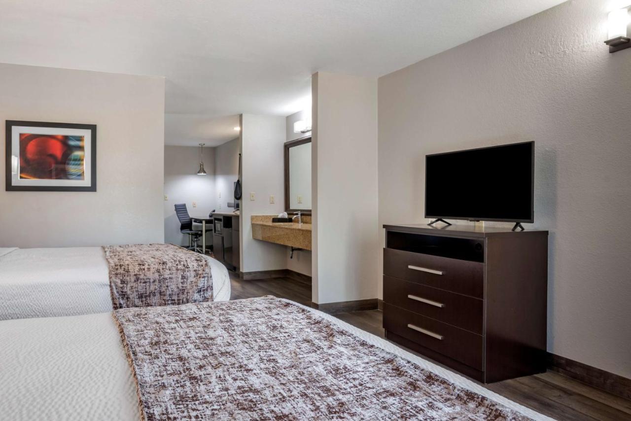 Suite with Two Double Beds