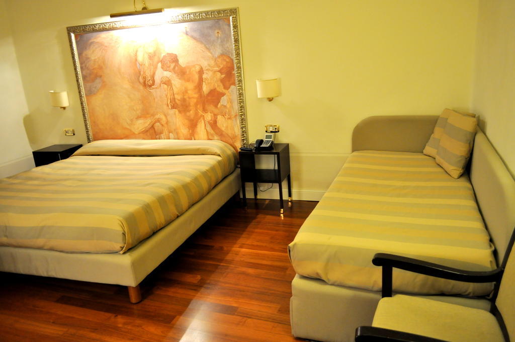 Triple Room,125354454:JPEG