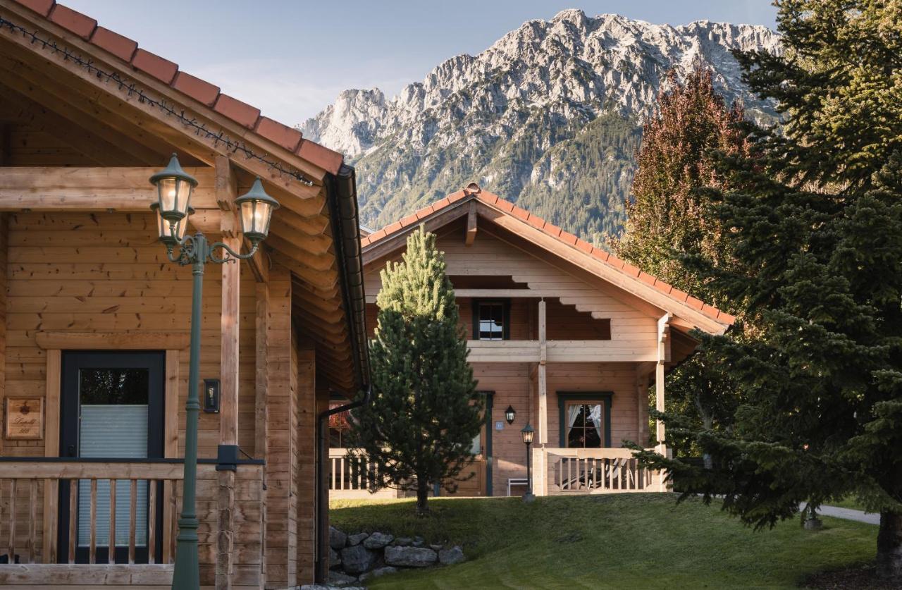 Chalet (4-8 adults)