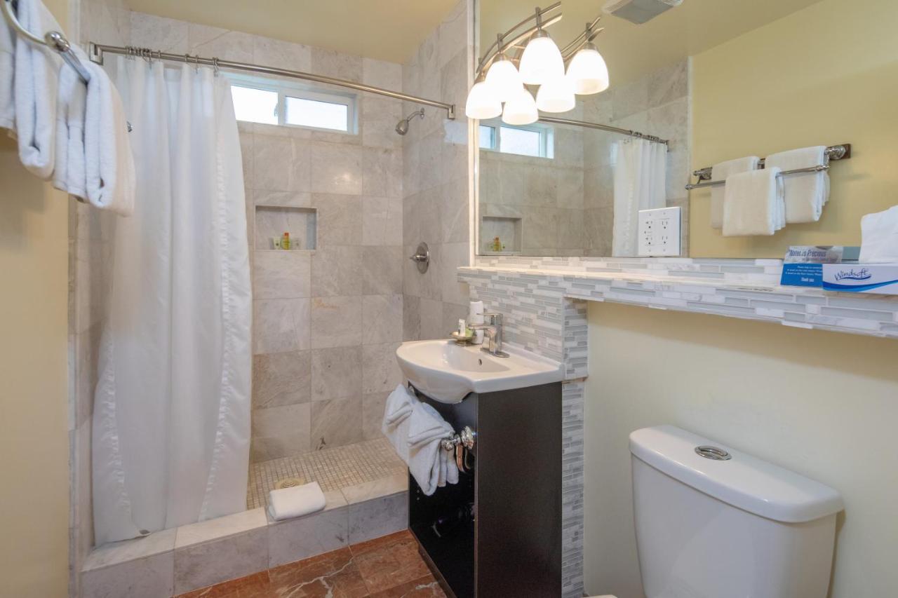 Queen Suite