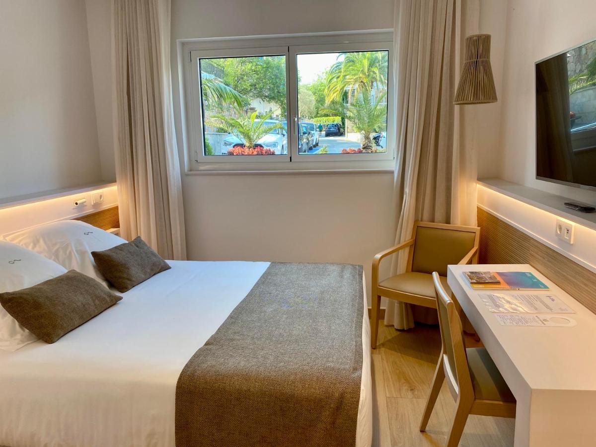 Double Room Garden View main floor