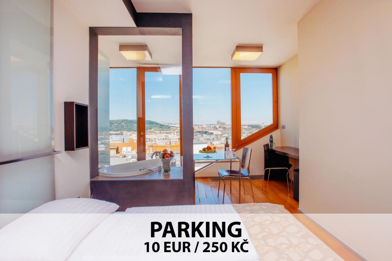 Deluxe double room Prague castle view