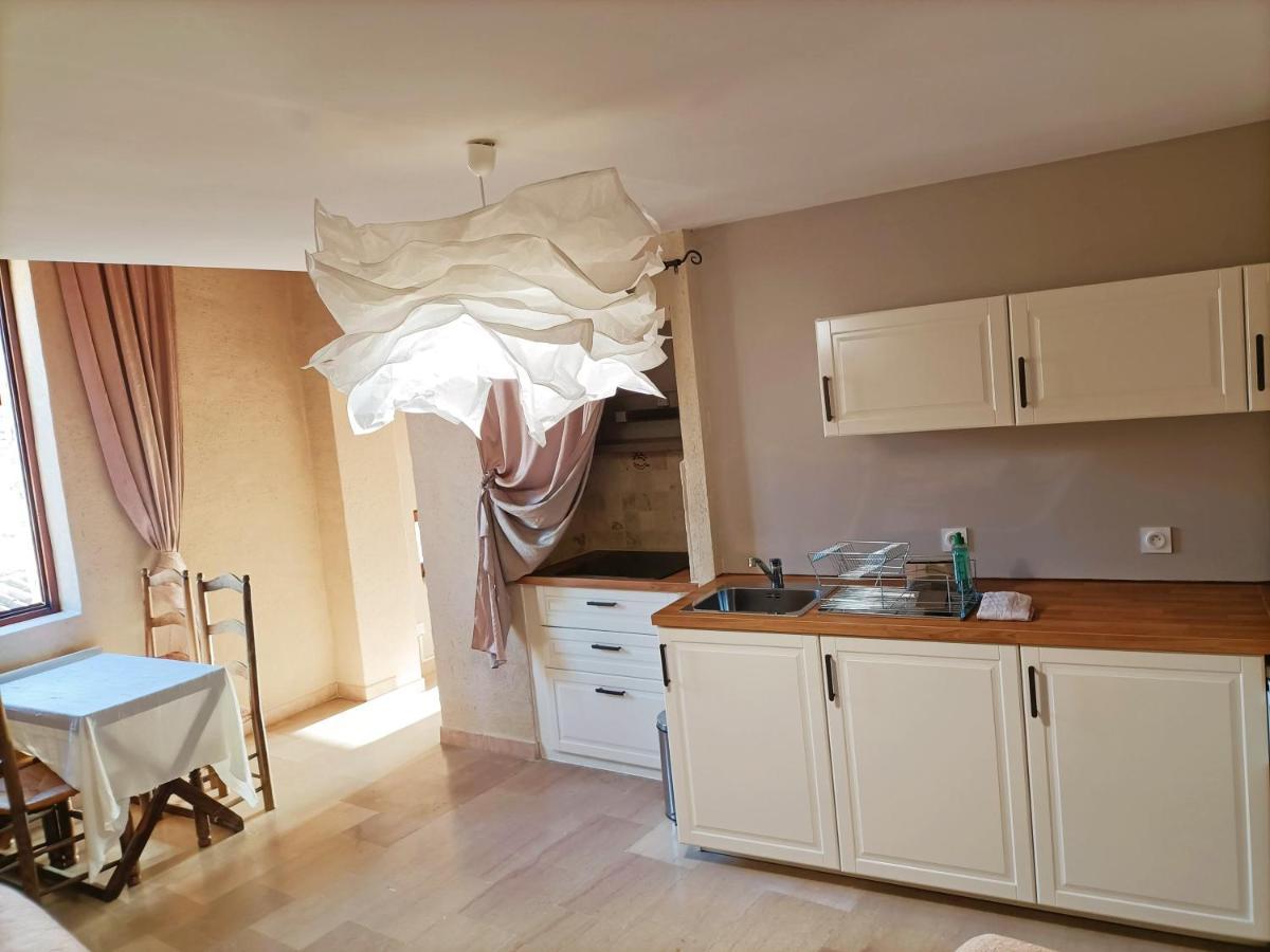 Apartment Split Level,1262766619:JPEG