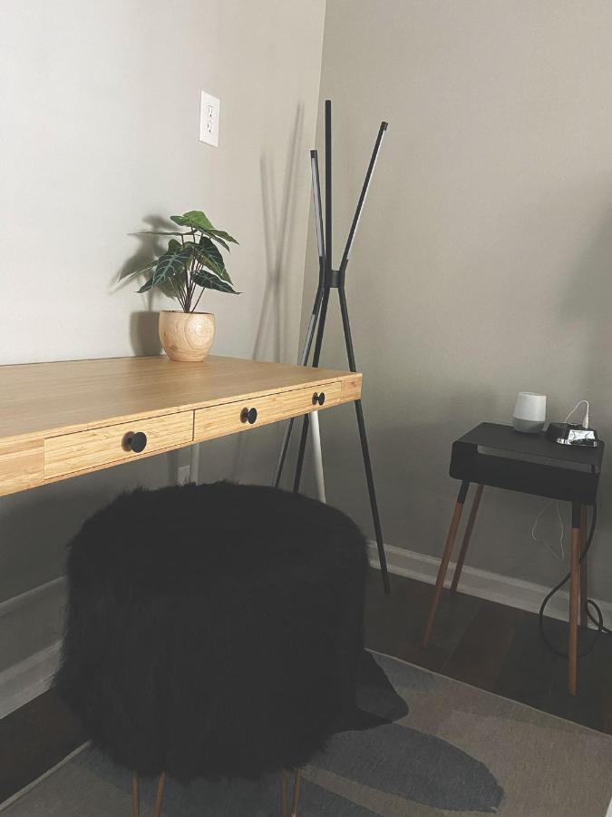 One-Bedroom Apartment,1263054694:JPEG