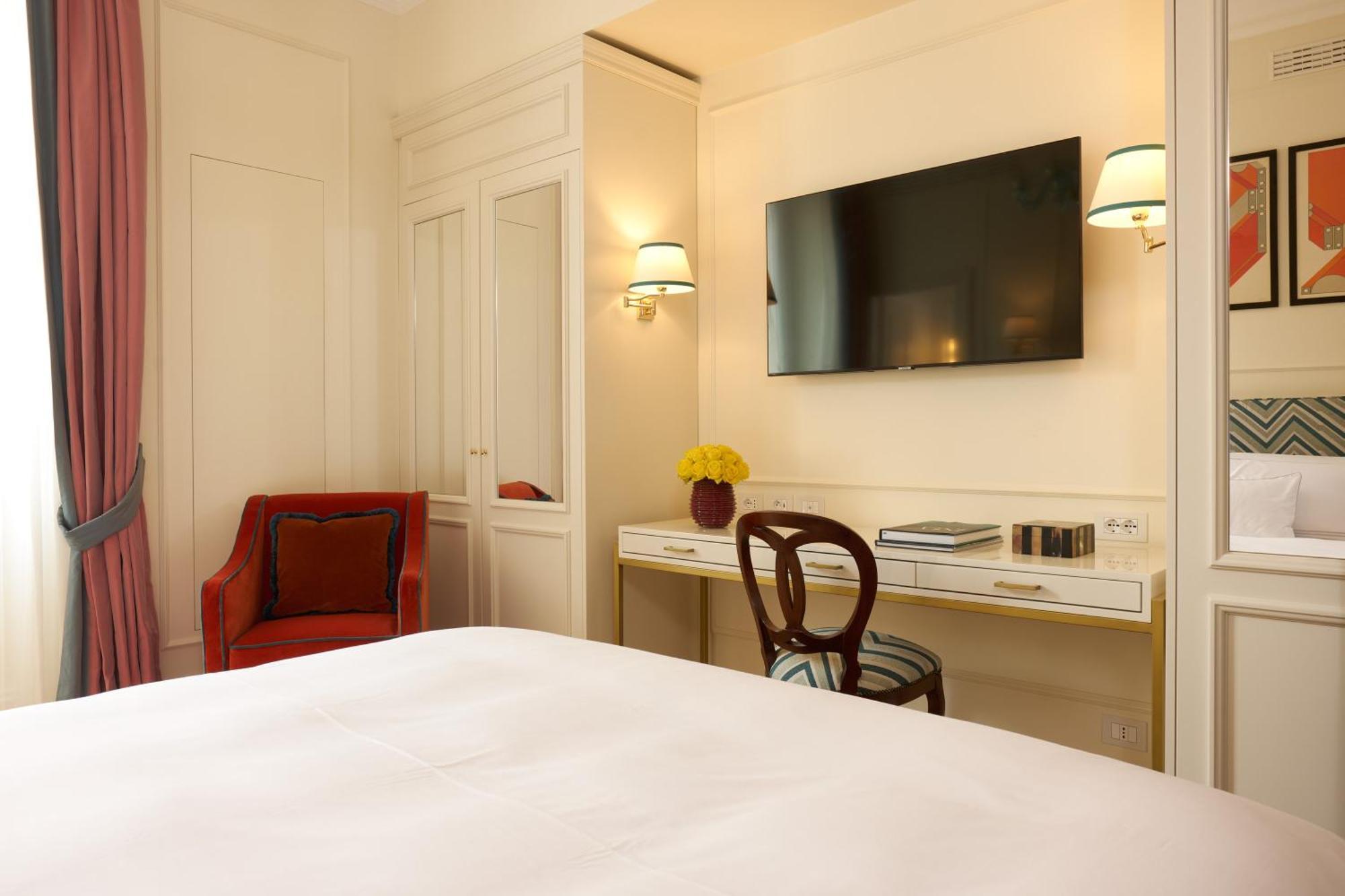 Deluxe Double or Twin Room