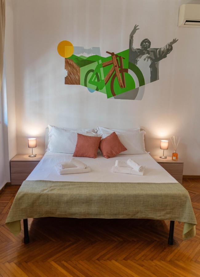 Large Double or Twin Room,1270168144:JPEG