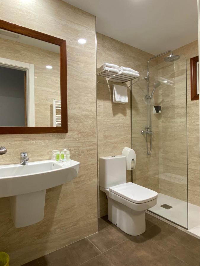 Quarto Familiar (2 Adultos + 1 Criança)