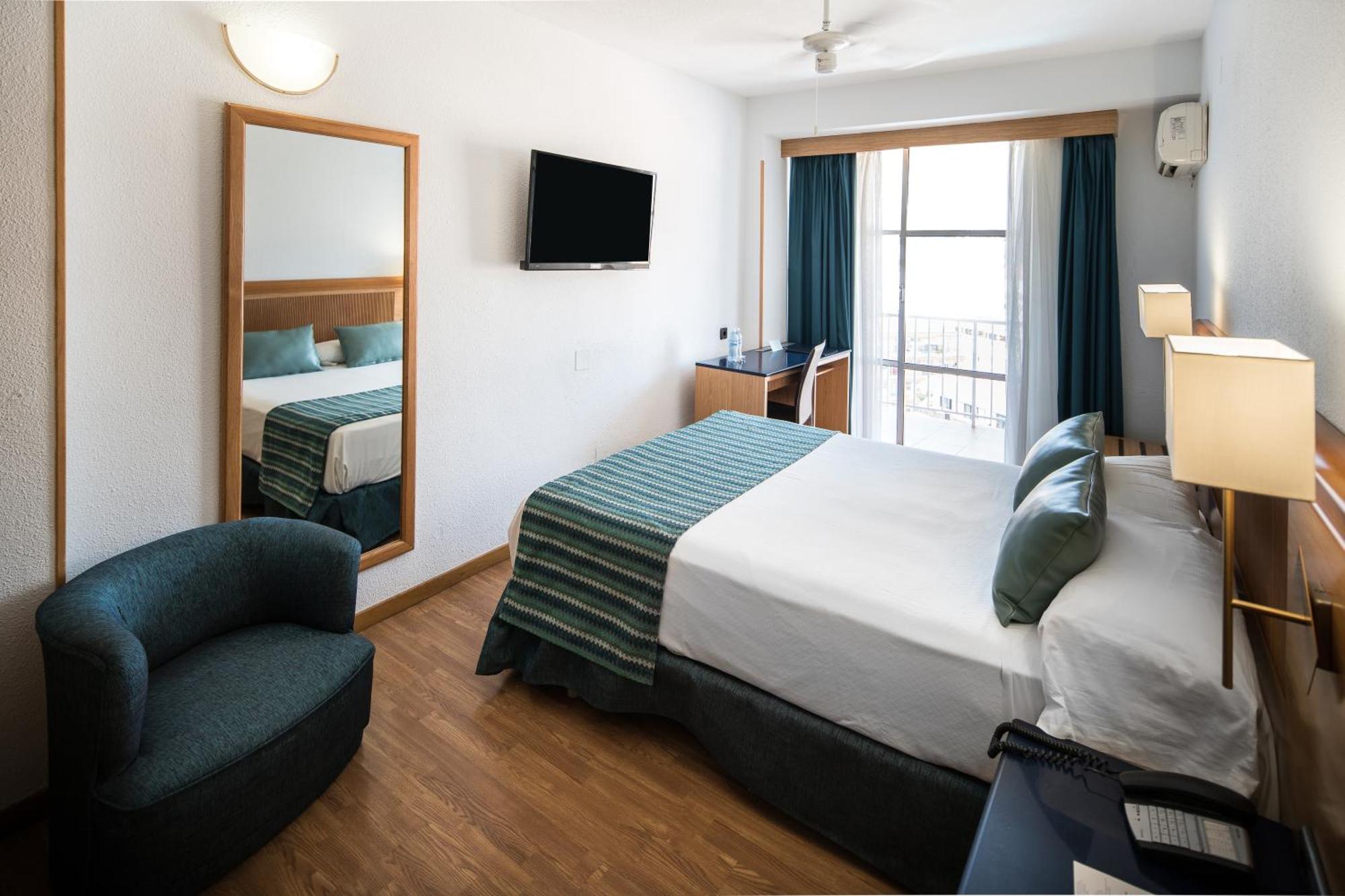 Double or Twin Room with Balcony