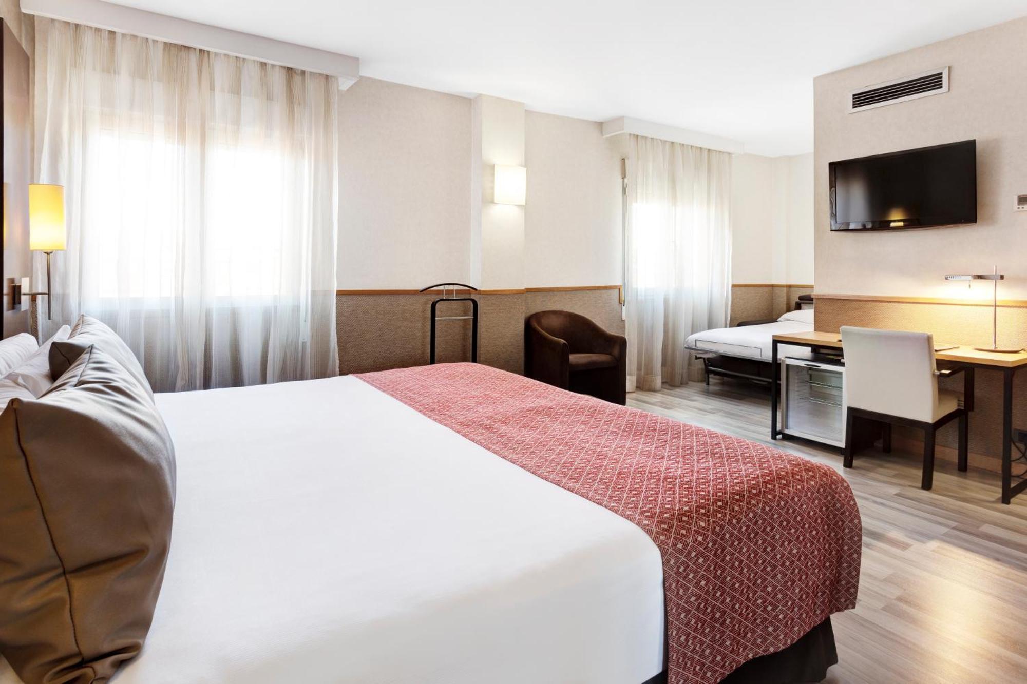 Triple Room,1616873933:JPEG