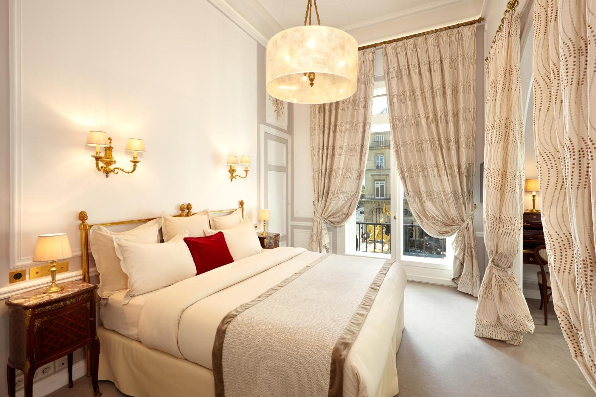 Eiffelturm Suite