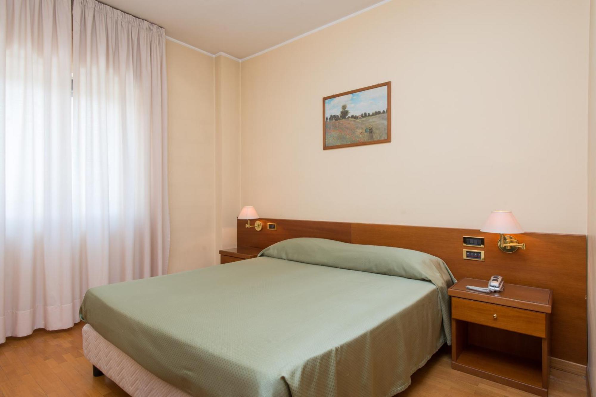 Standard Single Room,1209751666:JPEG