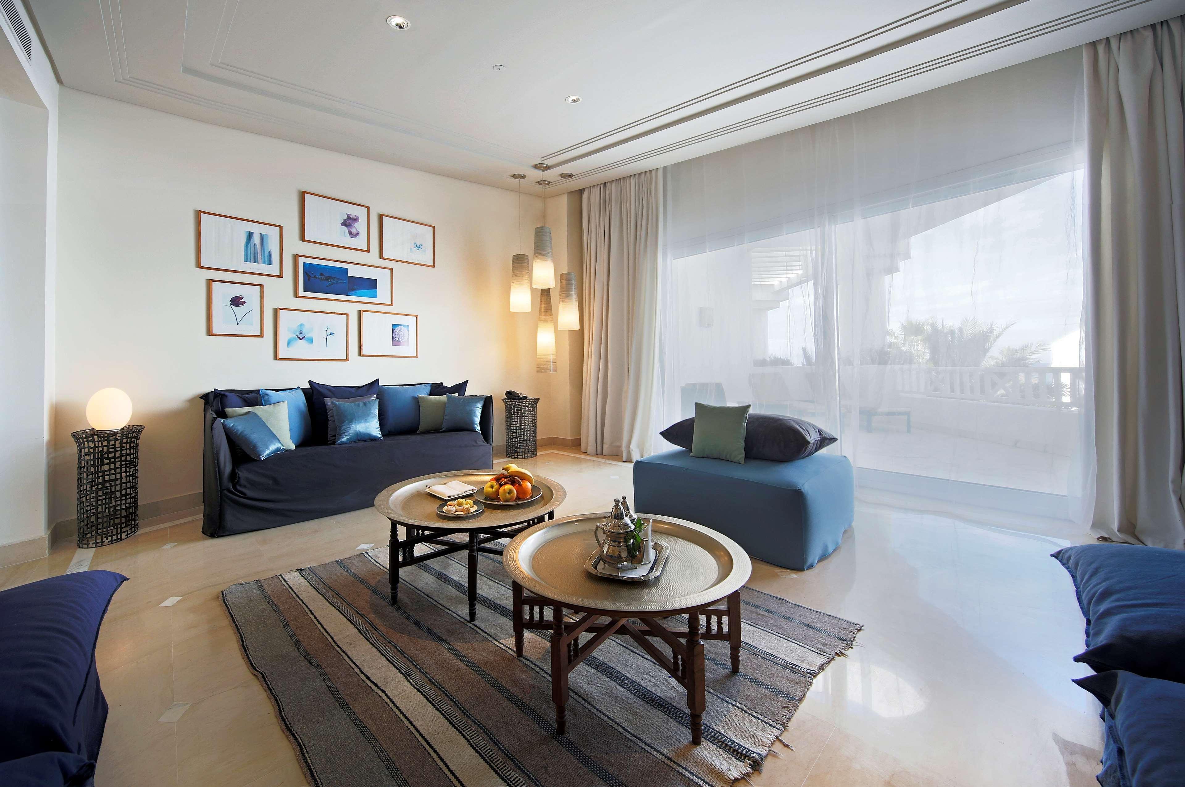 Suite Embaixador com Varanda e Vista Mar