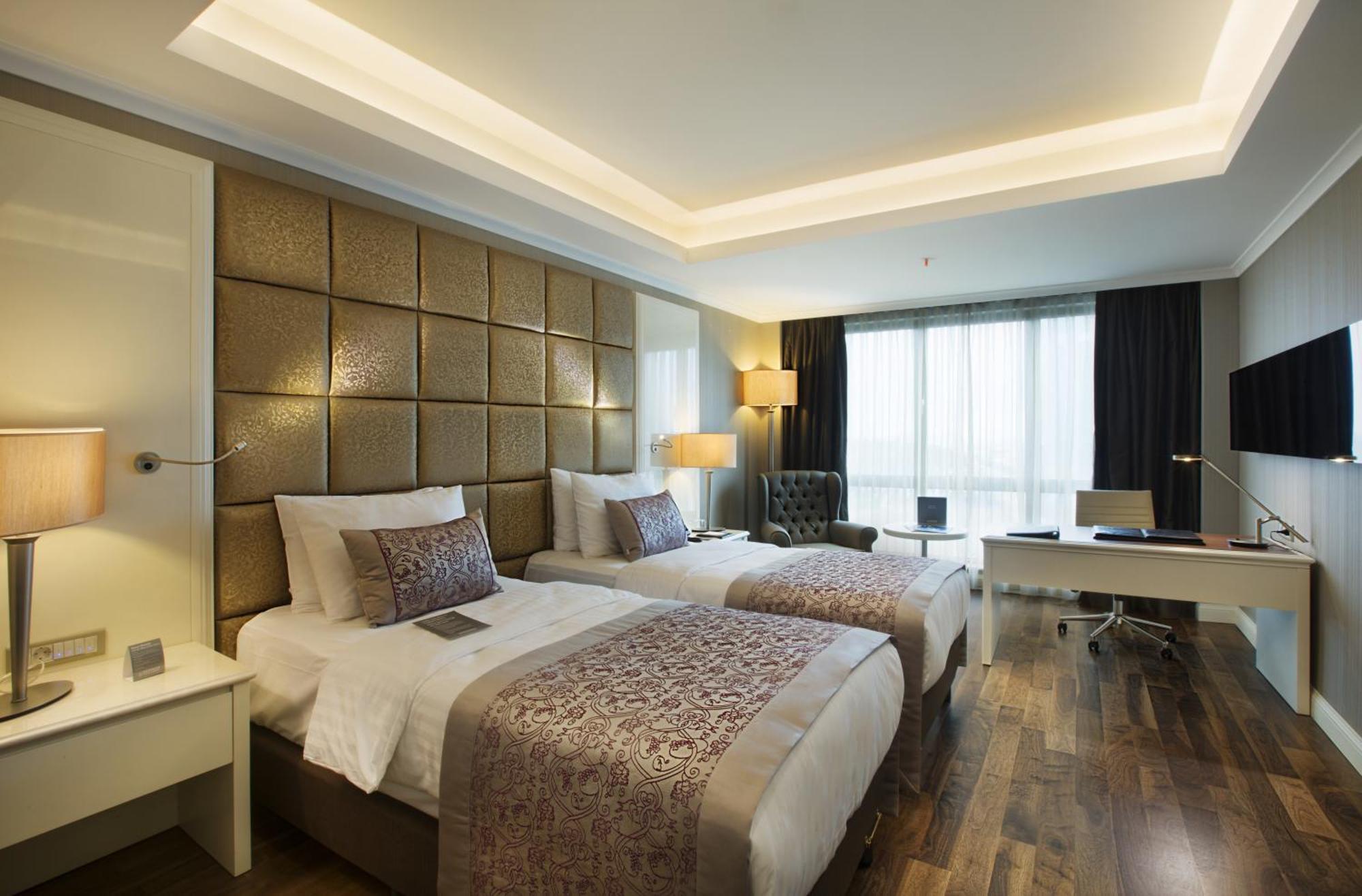 Deluxe Room Prince's Islands View