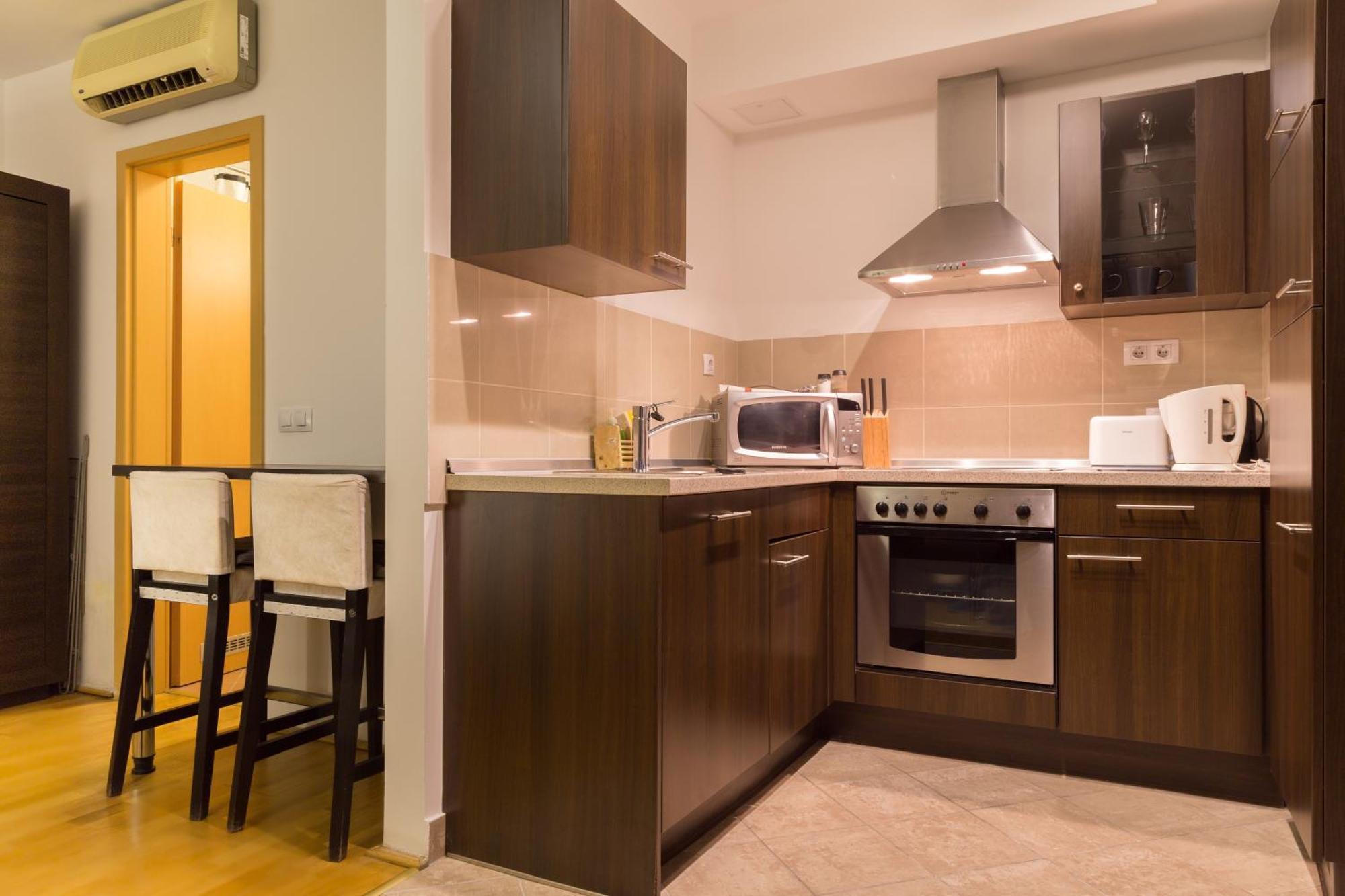 Deluxe Studio Apartment