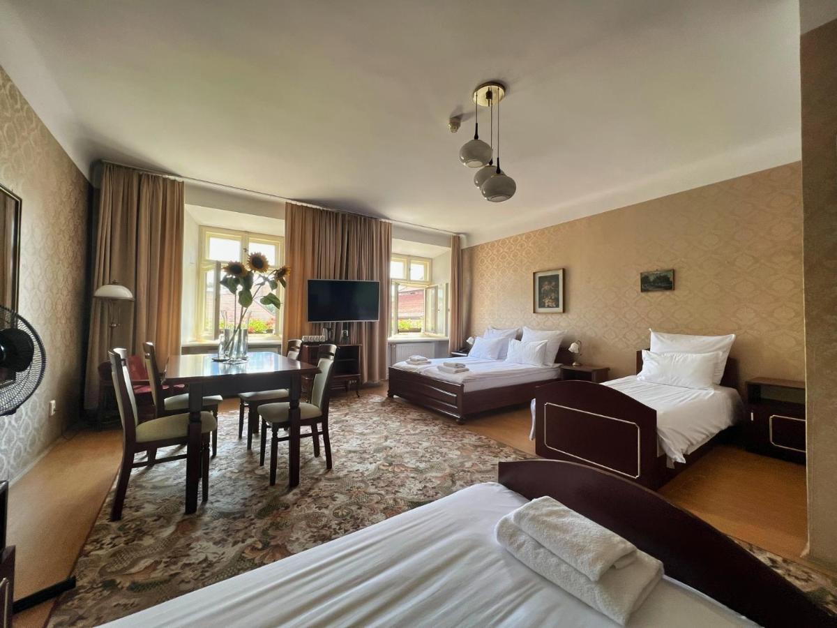 Chambre Familiale avec Salle de Bains Privative