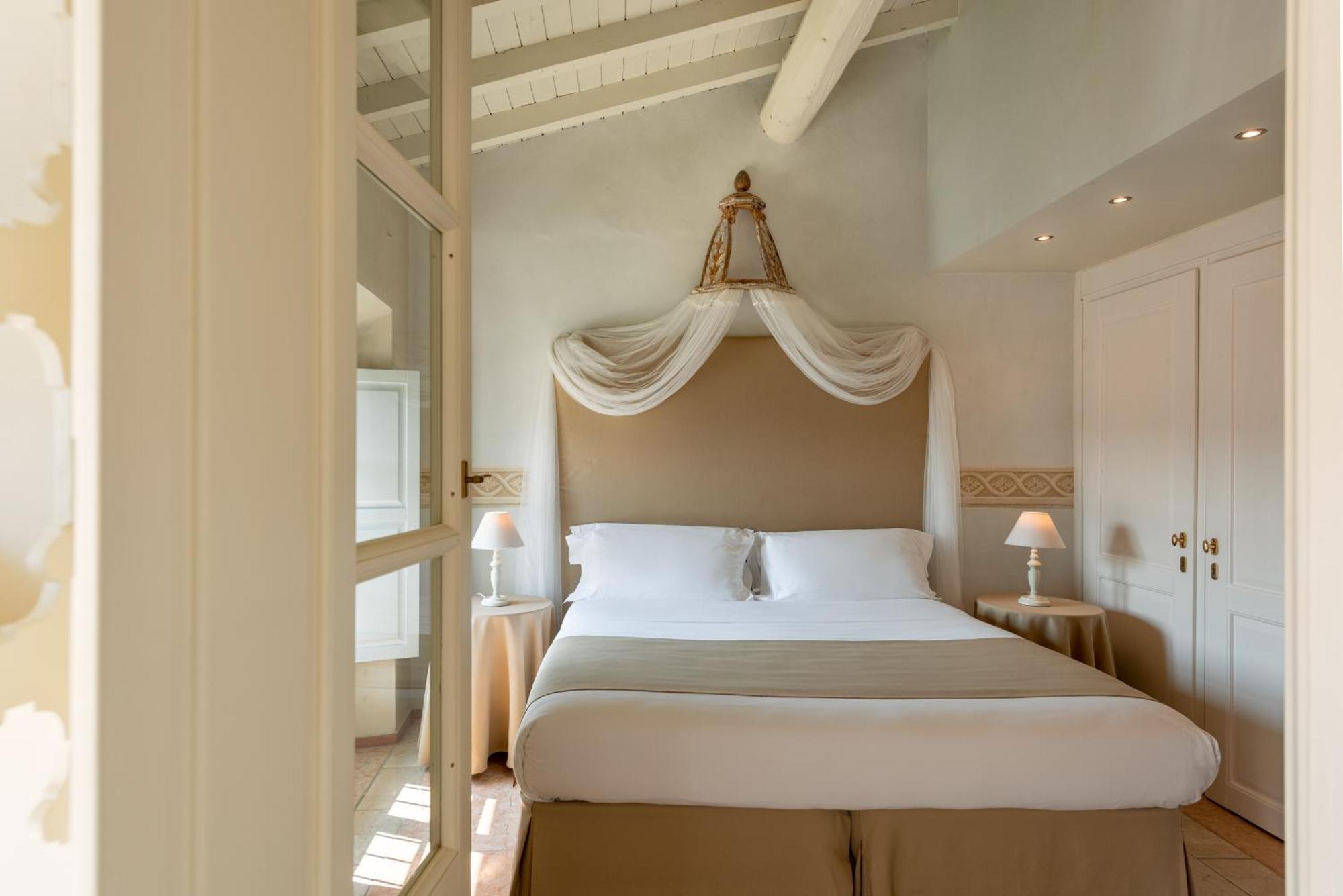 Double or Twin Room,1275025669:JPEG