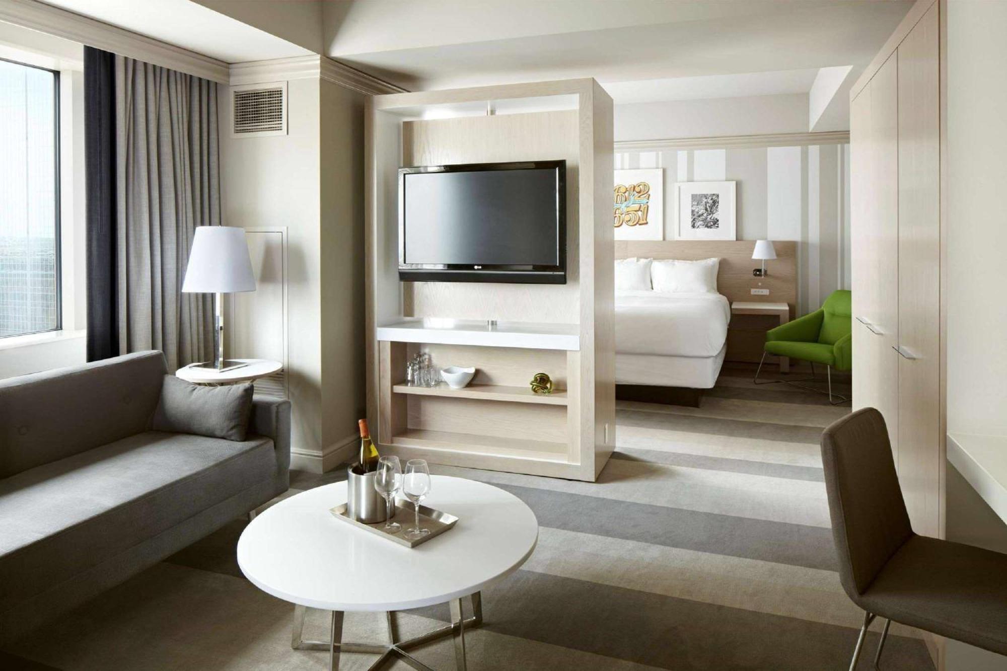Business King Suite - Non-Smoking