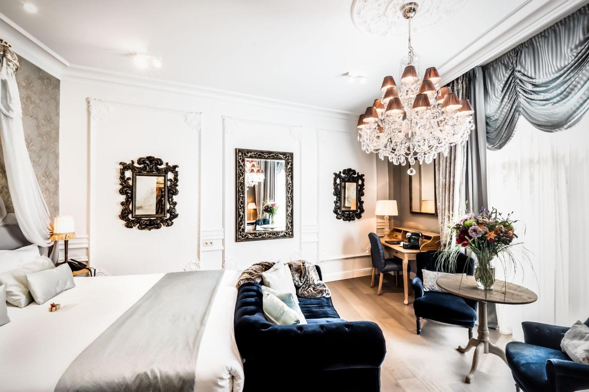 Premium Luxe Suite