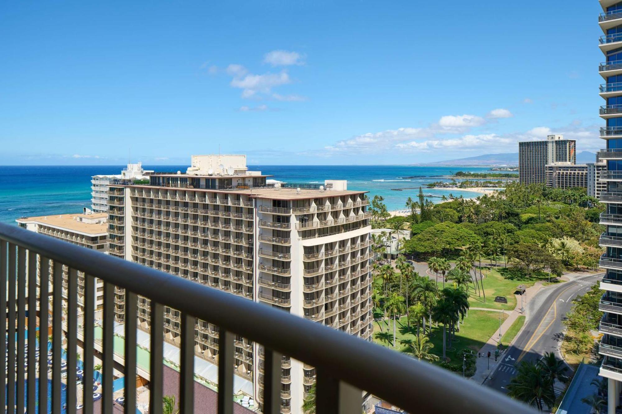One Bedroom Premium King Suite Ocean View