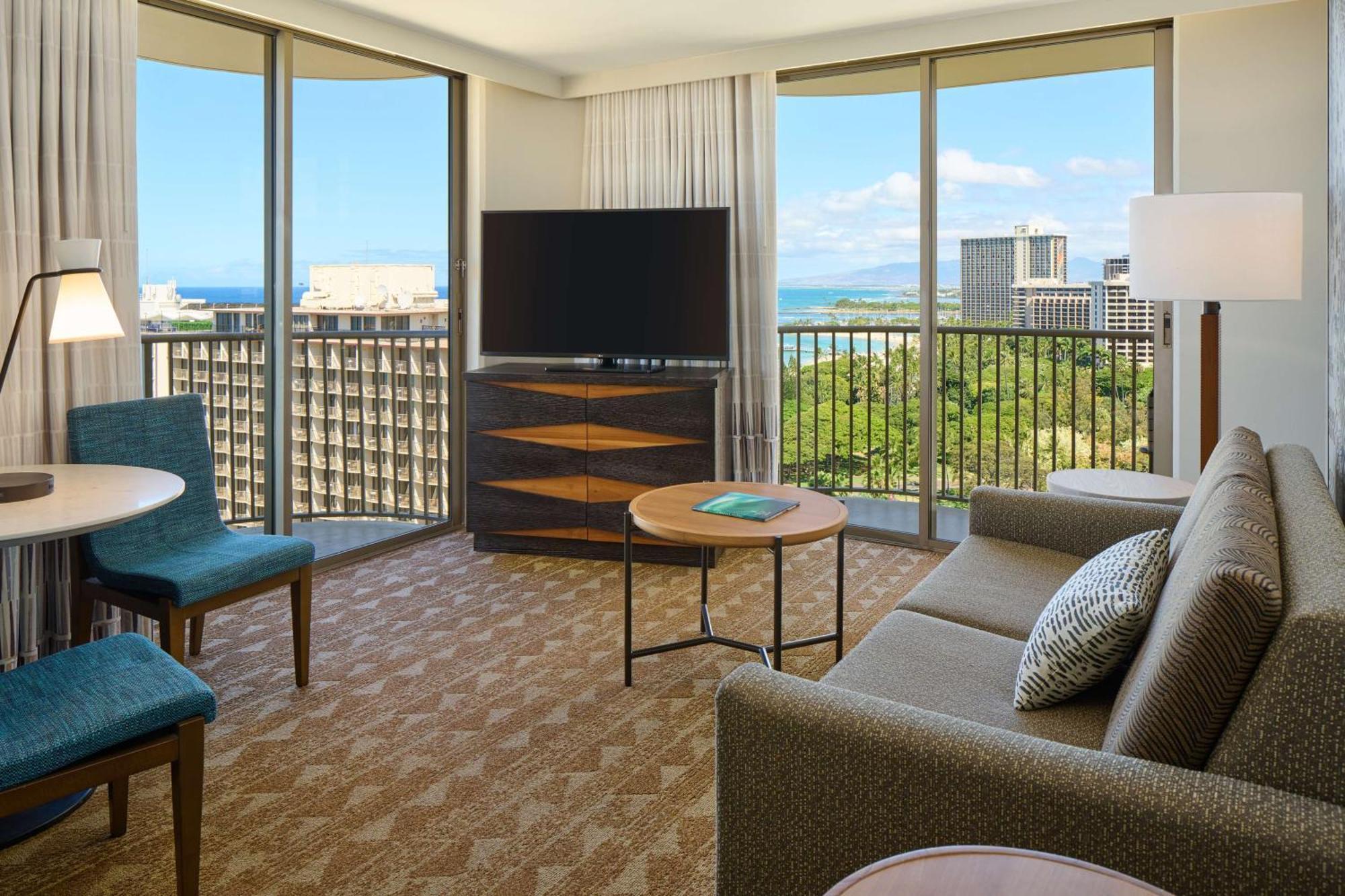 One Bedroom Premium King Suite Ocean View